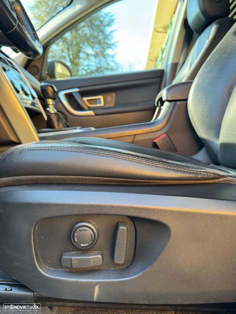 Land Rover Discovery Sport - 25