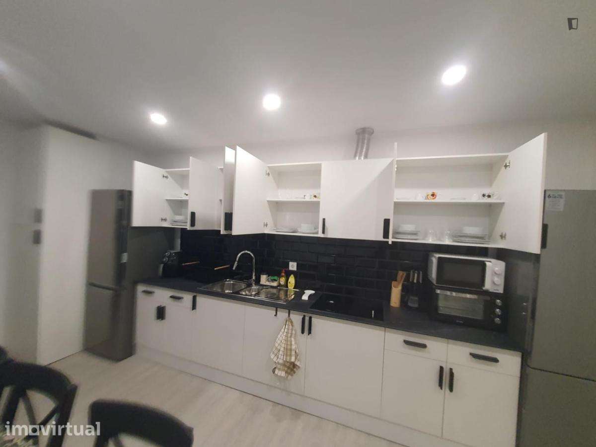 Quarto - localizado em Lumiar Lisbon - Grande imagem: 5/17