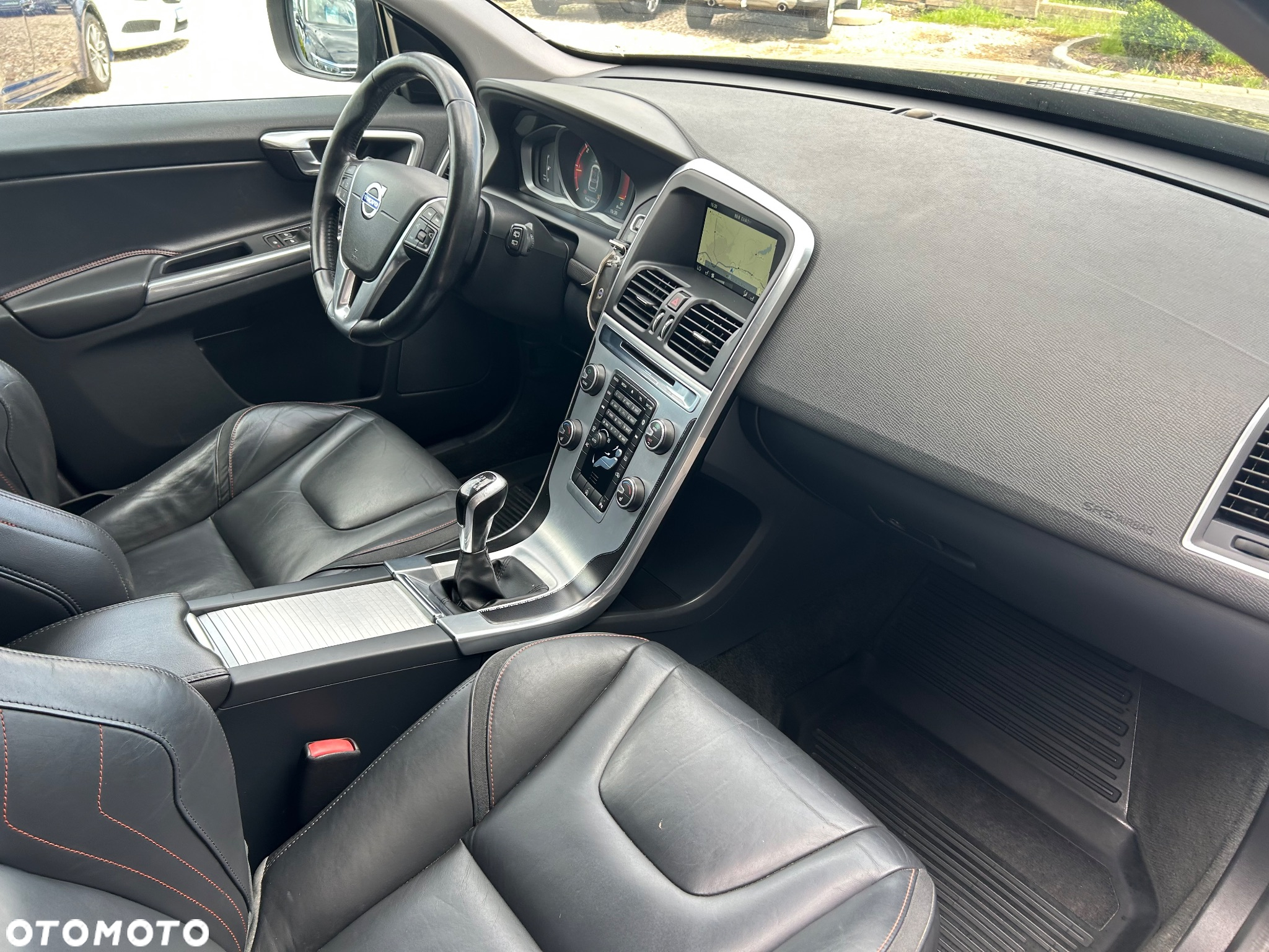 Volvo XC 60 D4 Kinetic - 27