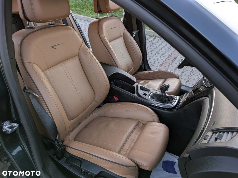 Opel Insignia 1.6 ECOTEC DI Turbo ecoFLEX Start/Stop Business Innovation - 30