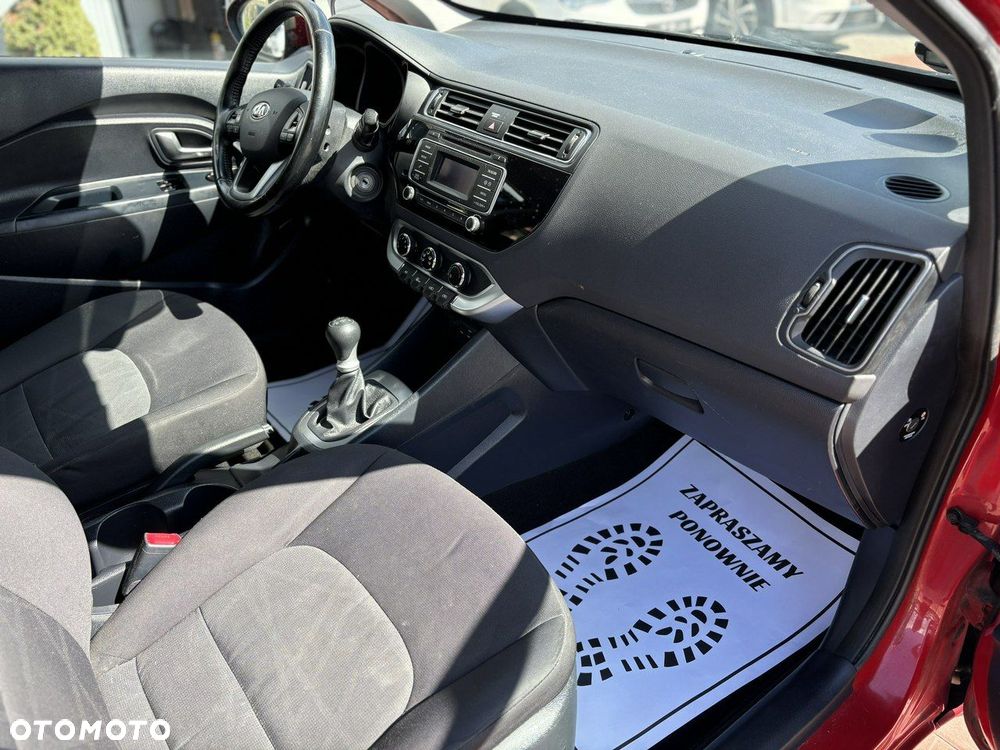 Kia Rio - 23