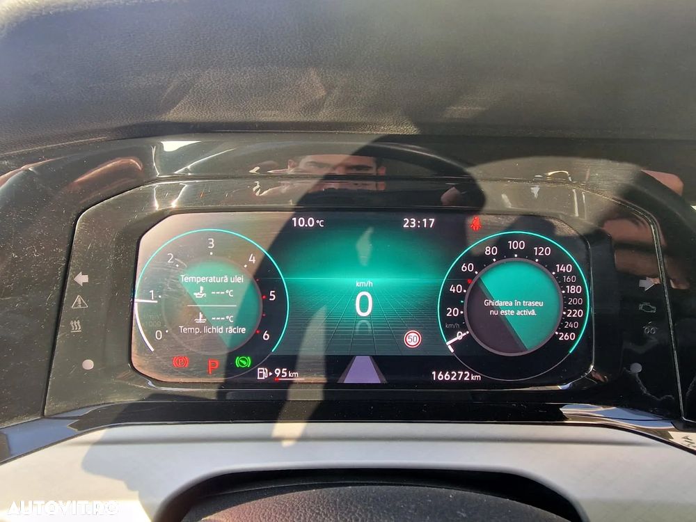 Volkswagen Golf 2.0 TDI SCR DSG Life - 14