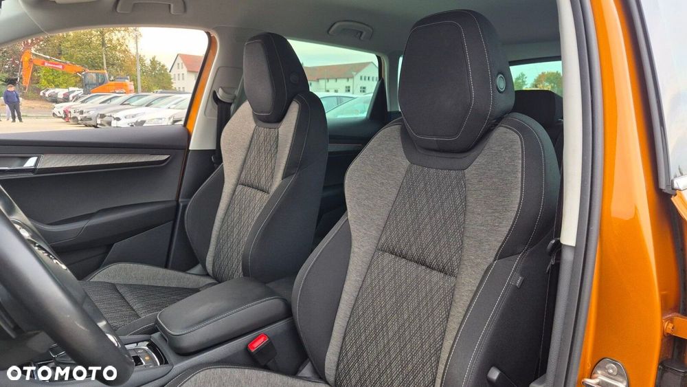 Skoda Karoq 1.5 TSI ACT 4x2 Style DSG - 25