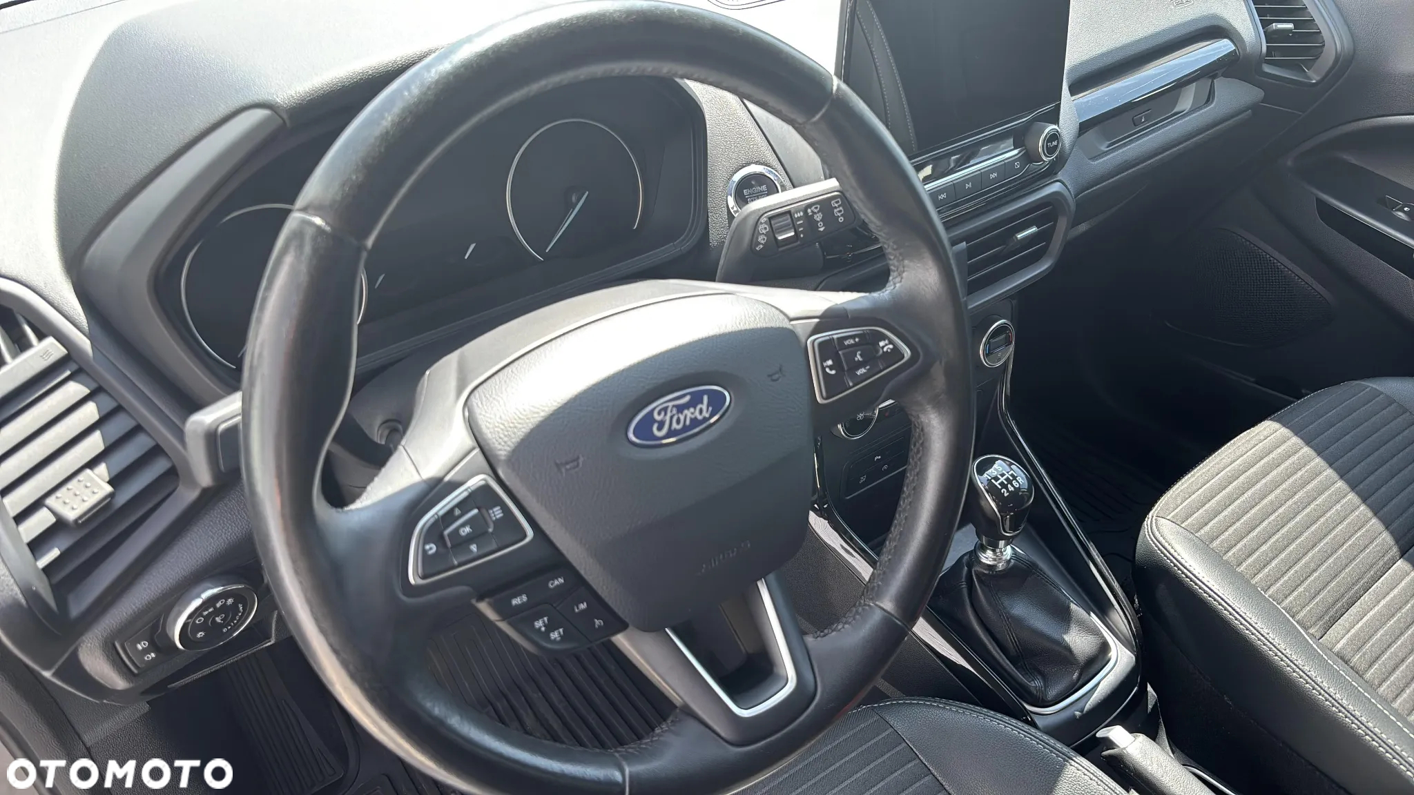 Ford EcoSport - 11