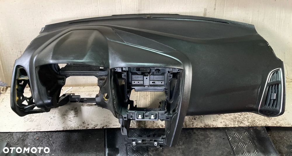 DESKA ROZDZIELCZA KONSOLA KOKPIT PULPIT FORD FOCUS MK3 (2010-2014) EUROPA - 1