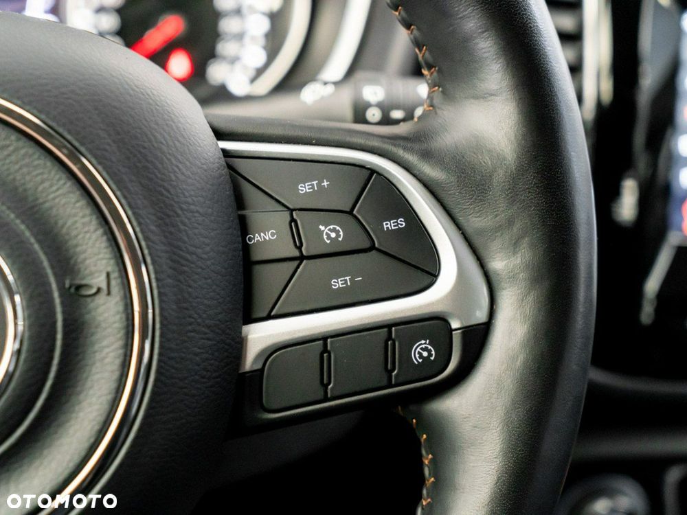 Jeep Compass 1.4 TMair Limited FWD S&S - 28