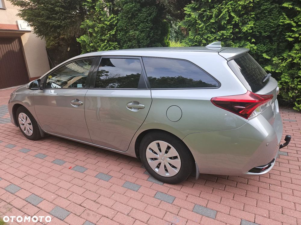 Toyota Auris 1.6 Active - 3