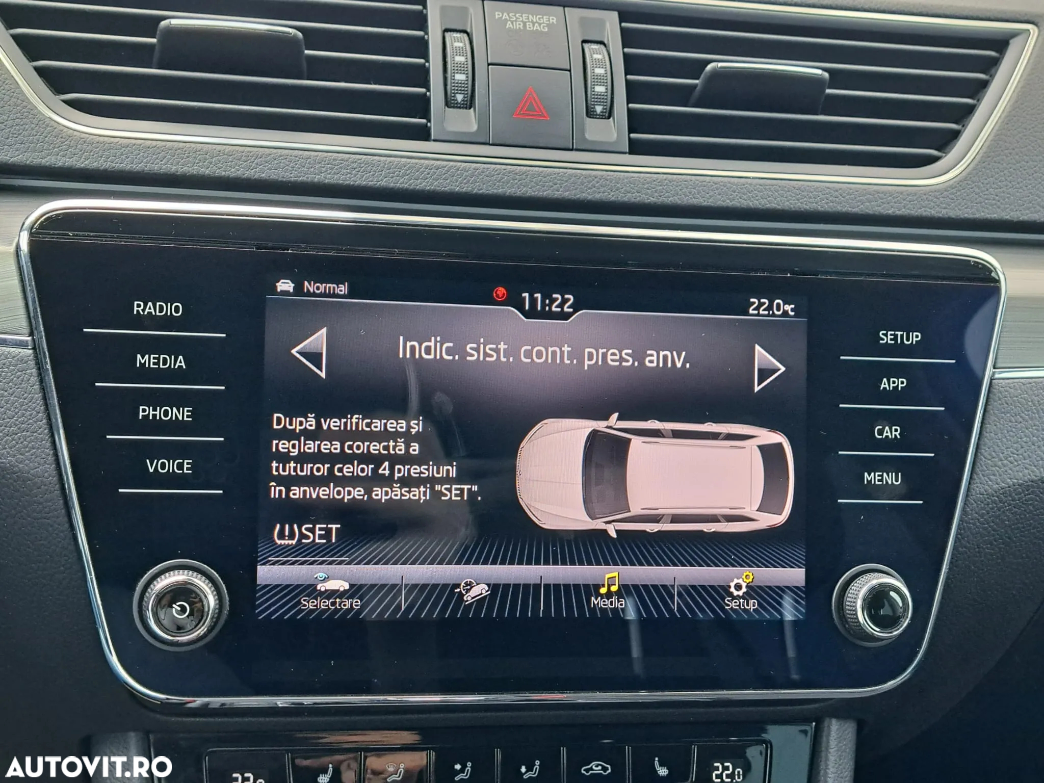 Skoda Superb Combi 2.0 TDI 4X4 DSG Scout - 11