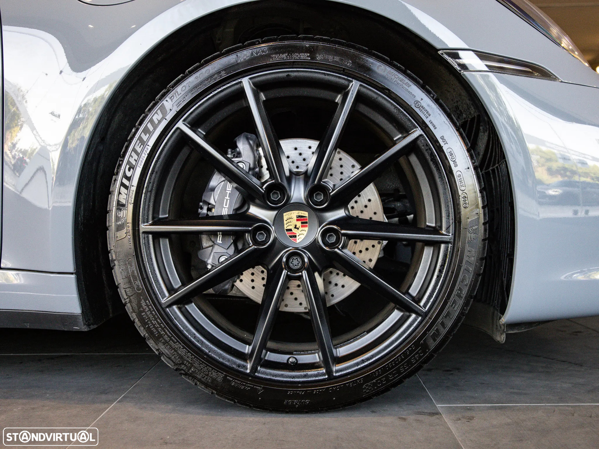 Porsche 911 (992) Carrera PDK - 15