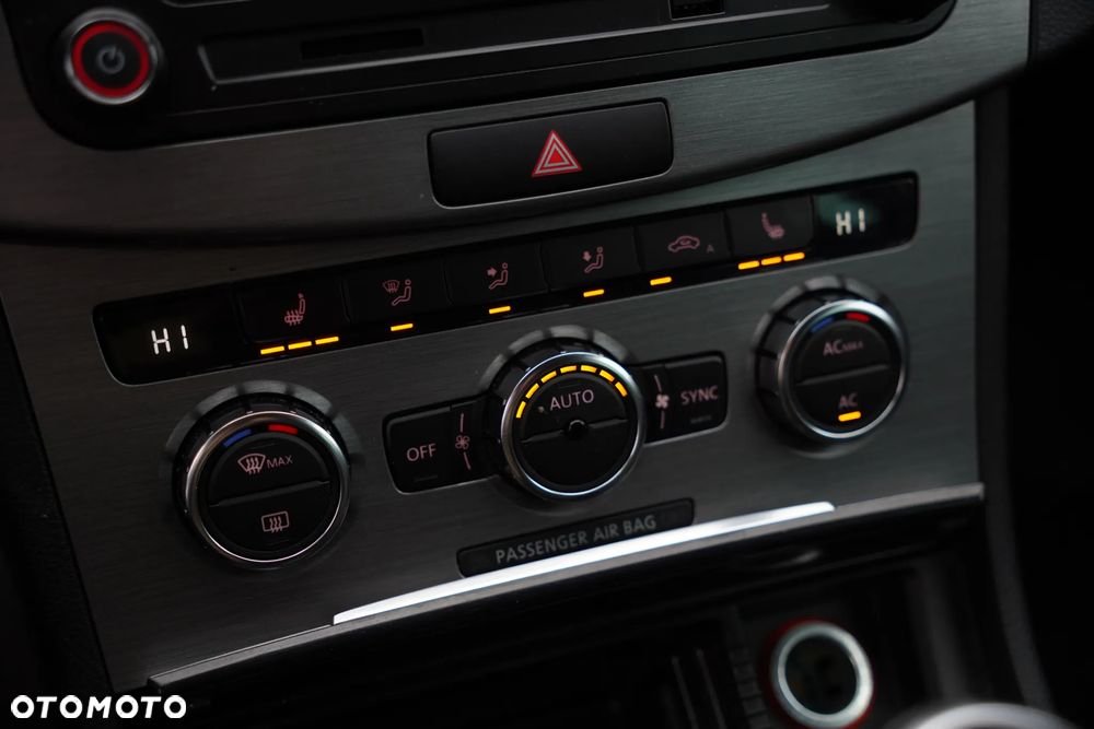 Volkswagen Passat Variant 2.0 TDI DPF Comfortline - 27