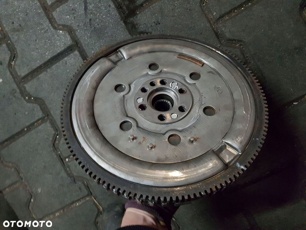 DACIA DUSTER I LIFT 13-17r 1.2 TCE KOŁO DWUMASOWE 415050110 - 5