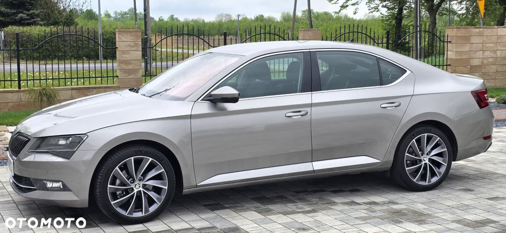 Skoda Superb 2.0 TDI Ambition - 9