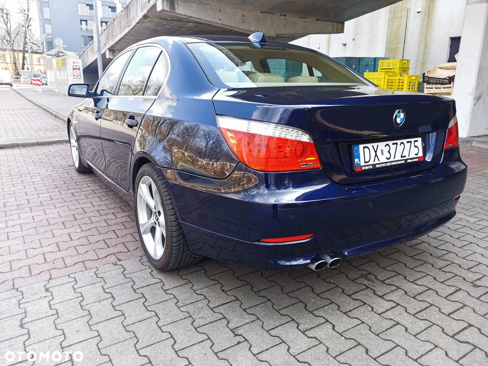 BMW Seria 5 523i Edition Exclusive - 10