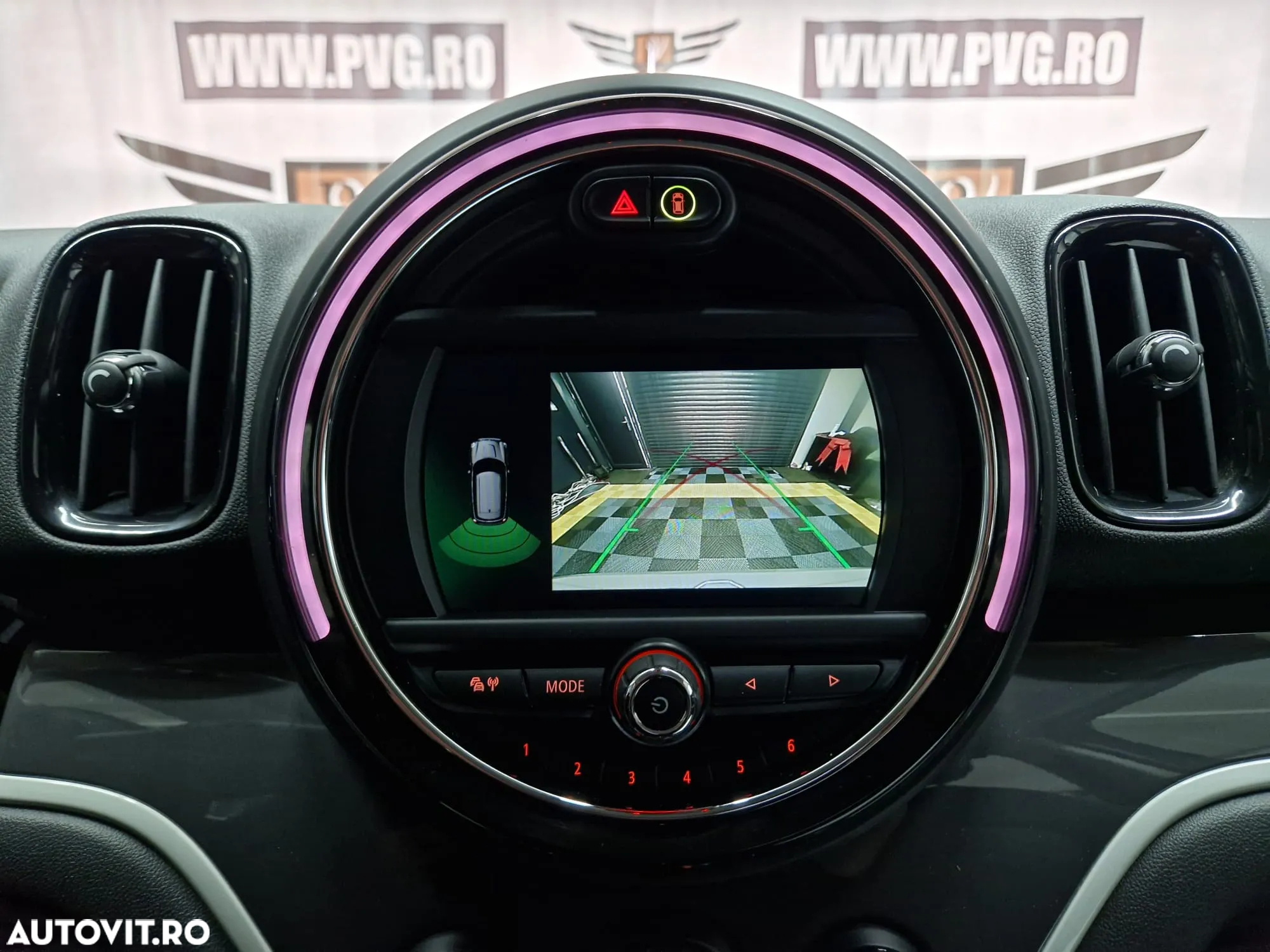 Mini Countryman Cooper S E ALL4 AT - 16