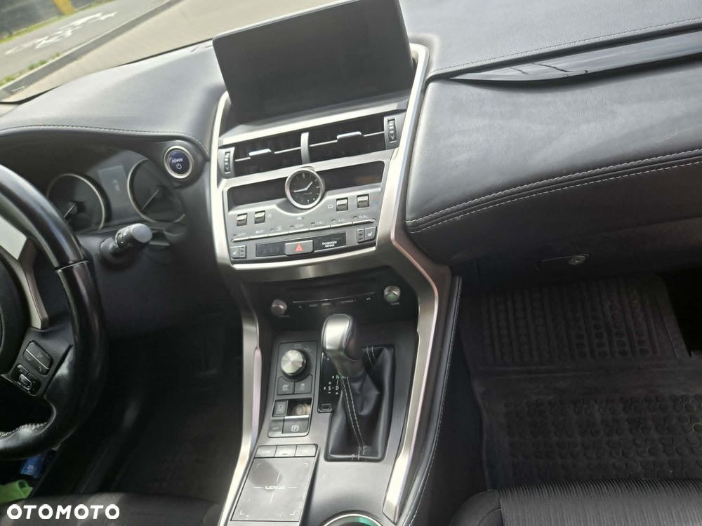 Lexus NX - 3