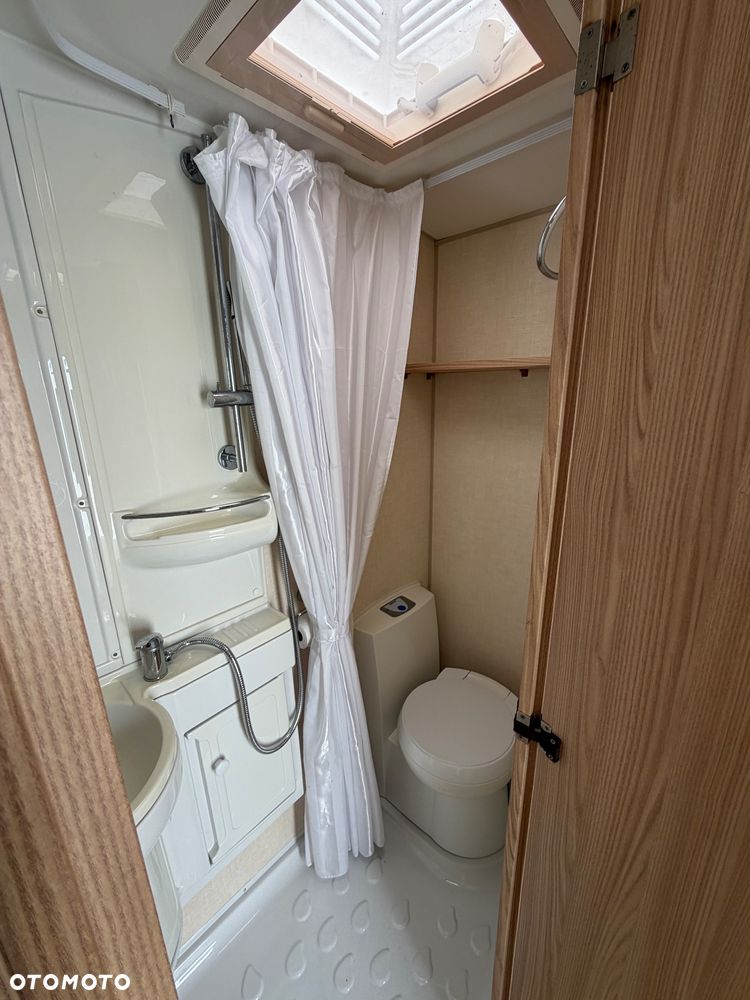 Coachman Amara 380/2 - 4