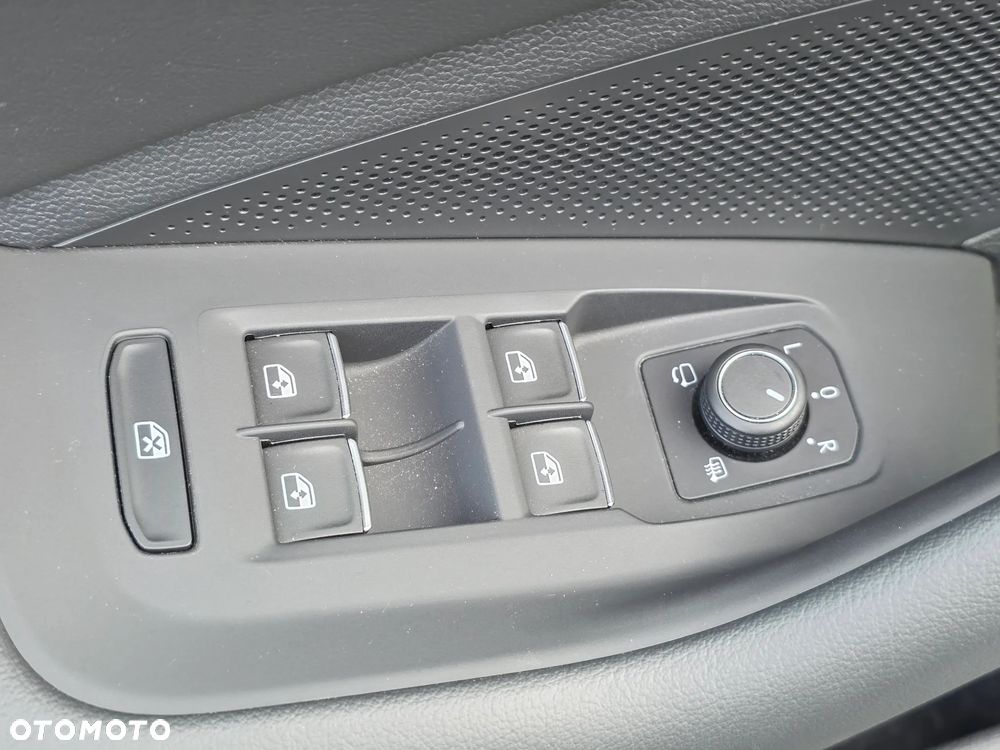 Volkswagen Passat - 28