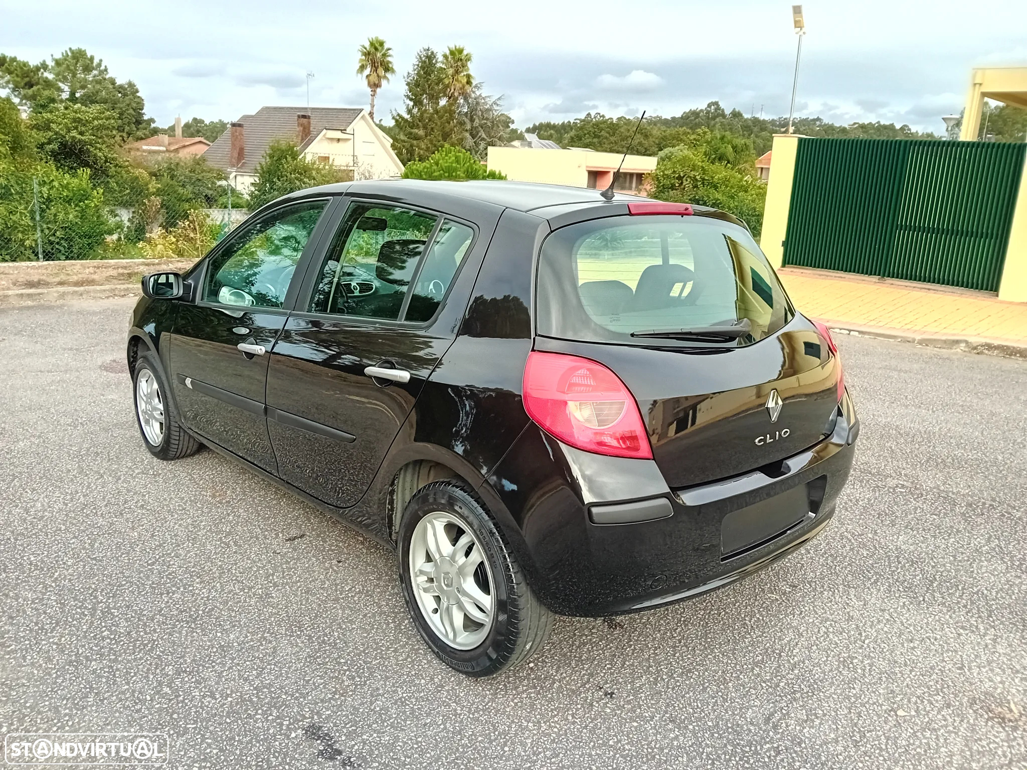 Renault Clio 1.2 16V Dynamique - 4