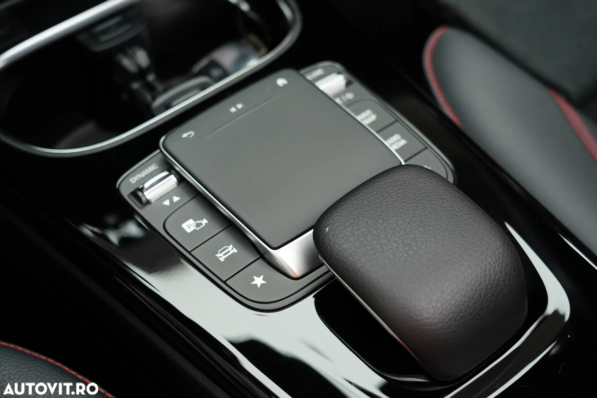 Mercedes-Benz CLA 180 7G-DCT Edition AMG Line - 38