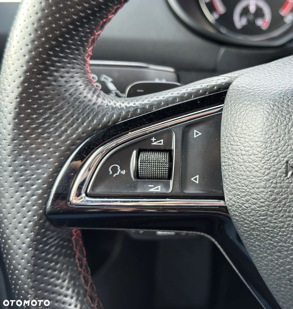 Skoda Octavia 2.0 TDI 4x4 DSG RS - 18