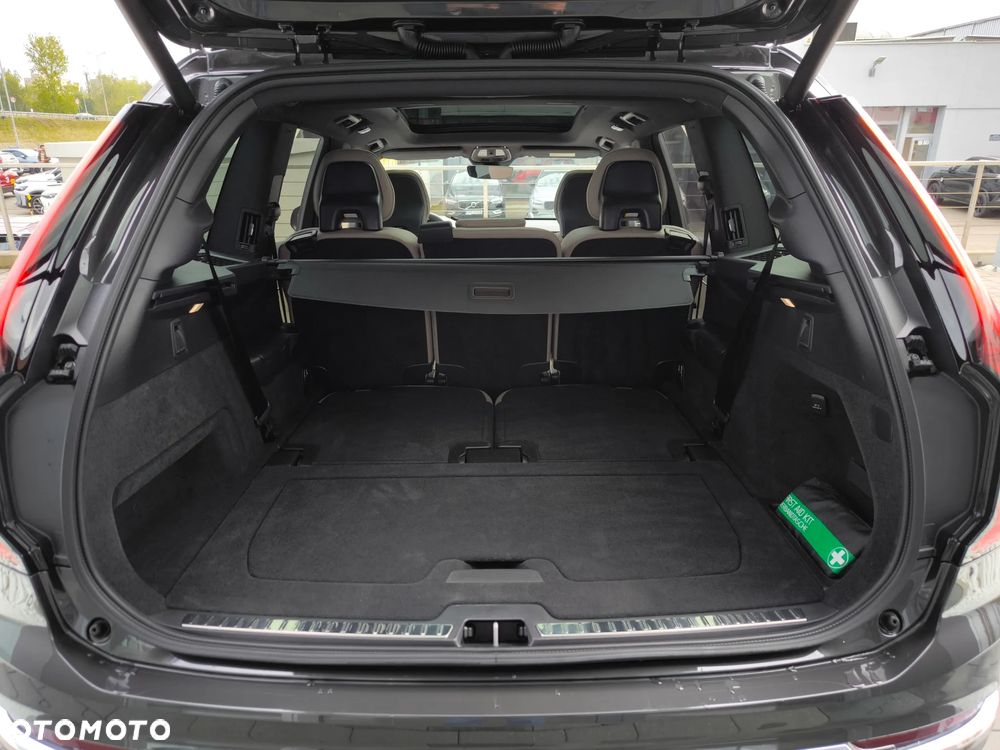 Volvo XC 90 - 17