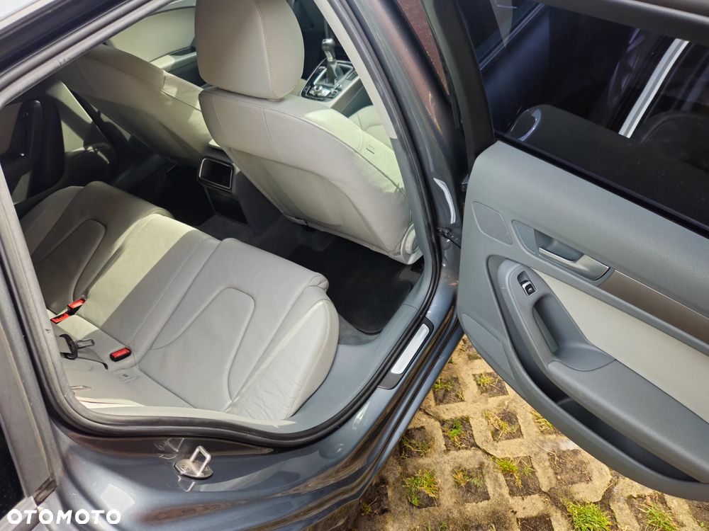 Audi A4 ver-avant-2-0-tdi-116g-dpf-ambition - 12