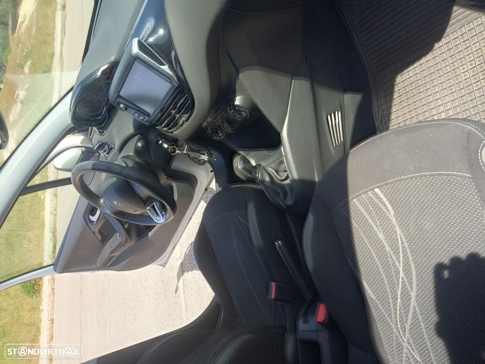 Peugeot 208 1.2 VTi Active - 7