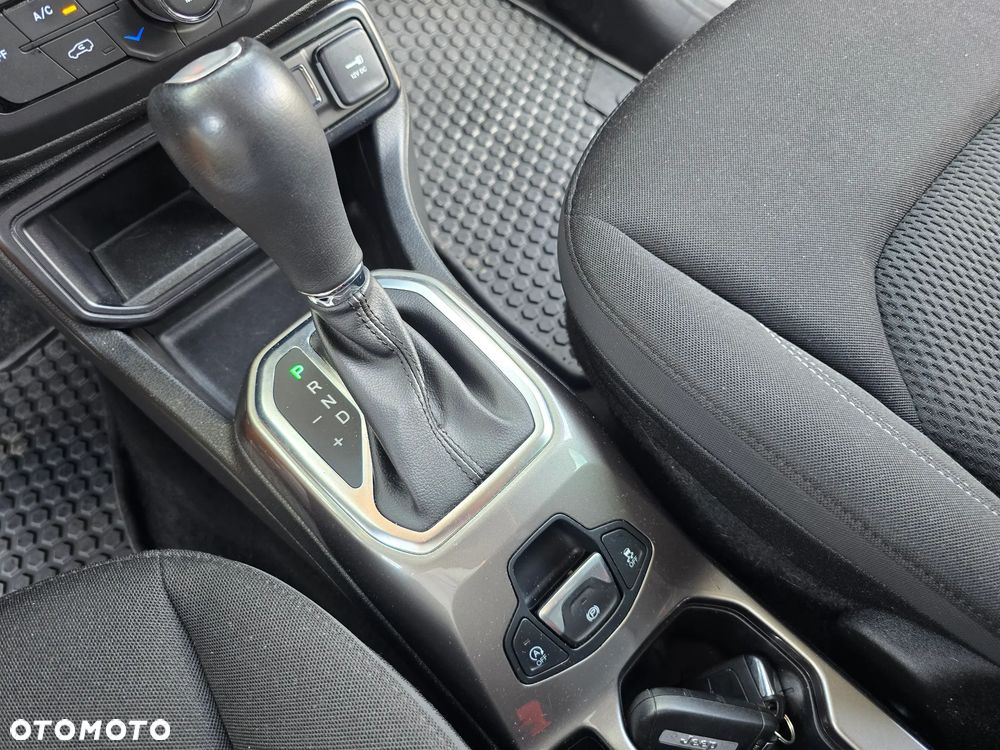 Jeep Renegade - 33