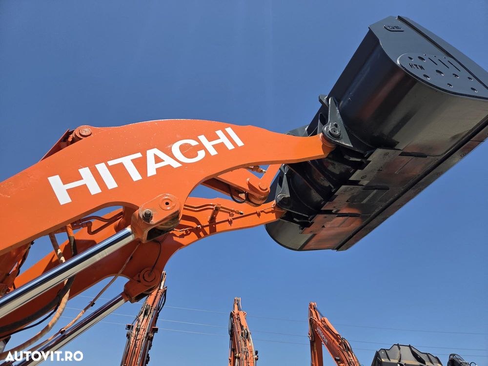 Hitachi ZW180-6, 2019, 6.049h, FULL OPTION, Gresare automataz, Cupa NOUA 3mc, anvelope L5 90% bune, Cantar, Joystick, inst hidr suplimentara, Masa operationala 17t, motor 129kW, basculeaza la 4m,Camera spate,Posibilitate leasing 3 ani-PROMOTIE -96900 EUR+Tva - 23