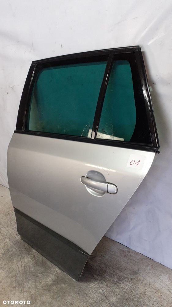 + DRZWI TYŁ TYLNE LEWE DO SKODA FABIA II SCOUT KOMBI SREBRNE 9102 - 3