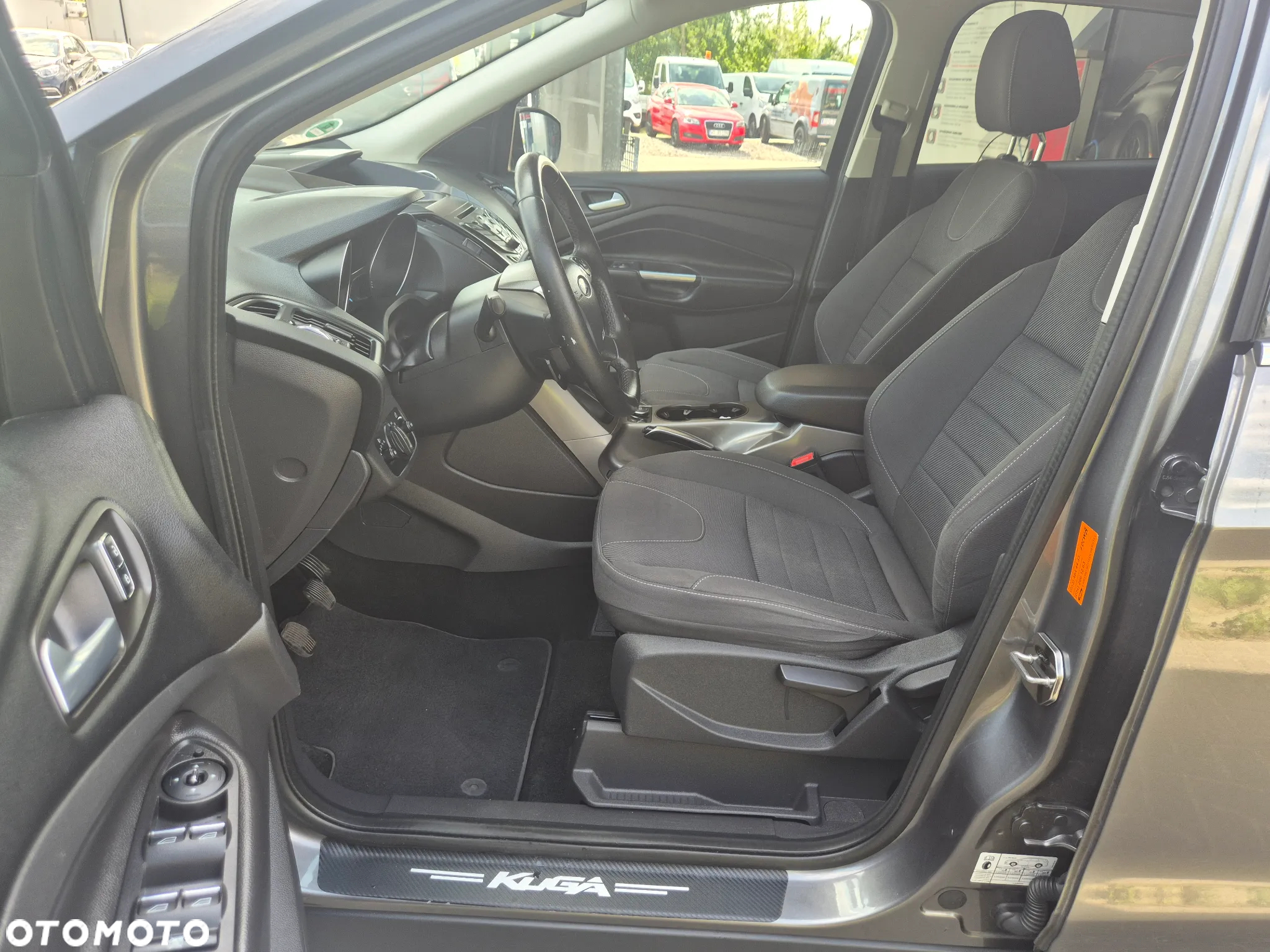Ford Kuga - 23