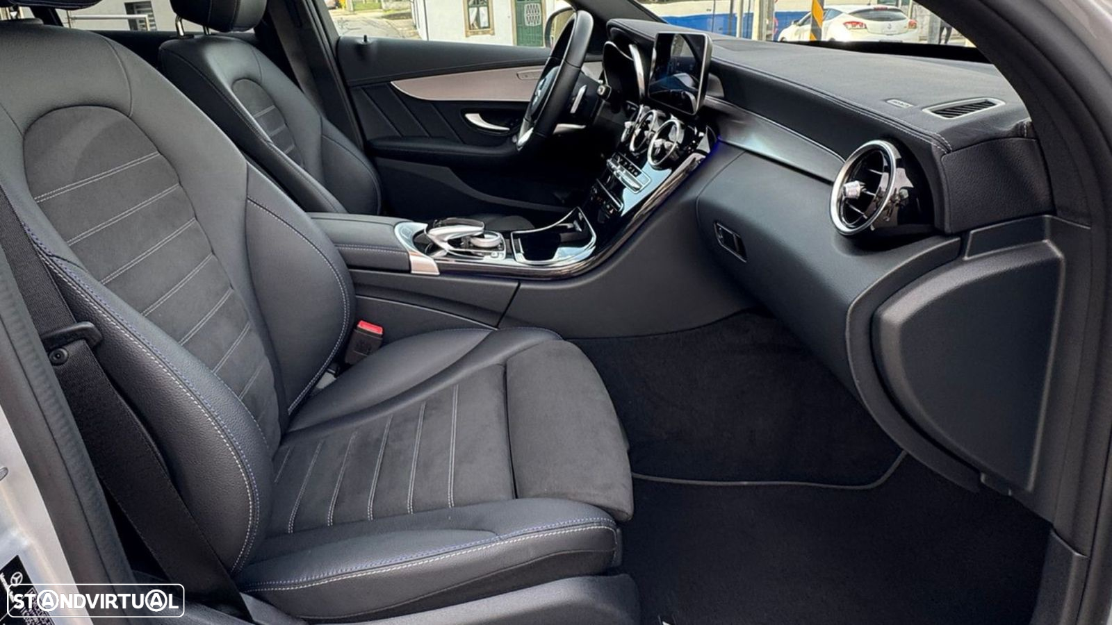Mercedes-Benz C 300 de AMG Line - 13