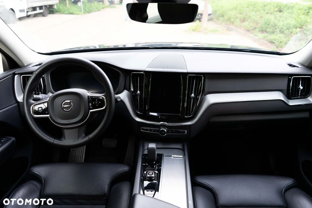 Volvo XC 60 B4 D Core - 10