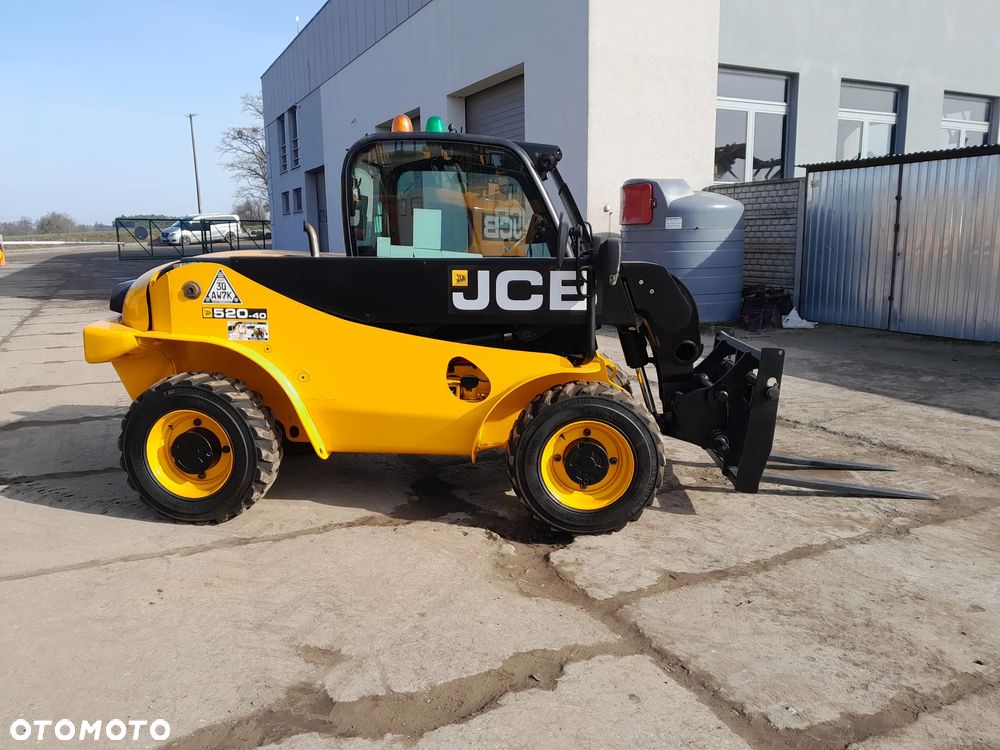 JCB 520-40 - 2