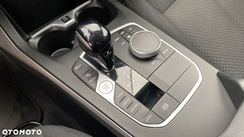 BMW Seria 1 118i Advantage - 18