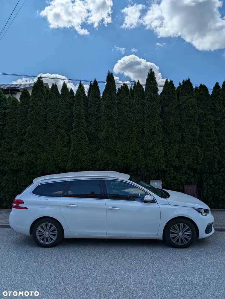 Peugeot 308 1.5 BlueHDi Allure S&S EAT8 - 5