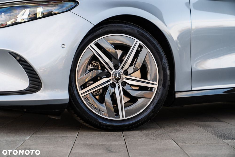 Mercedes-Benz CLA - 5