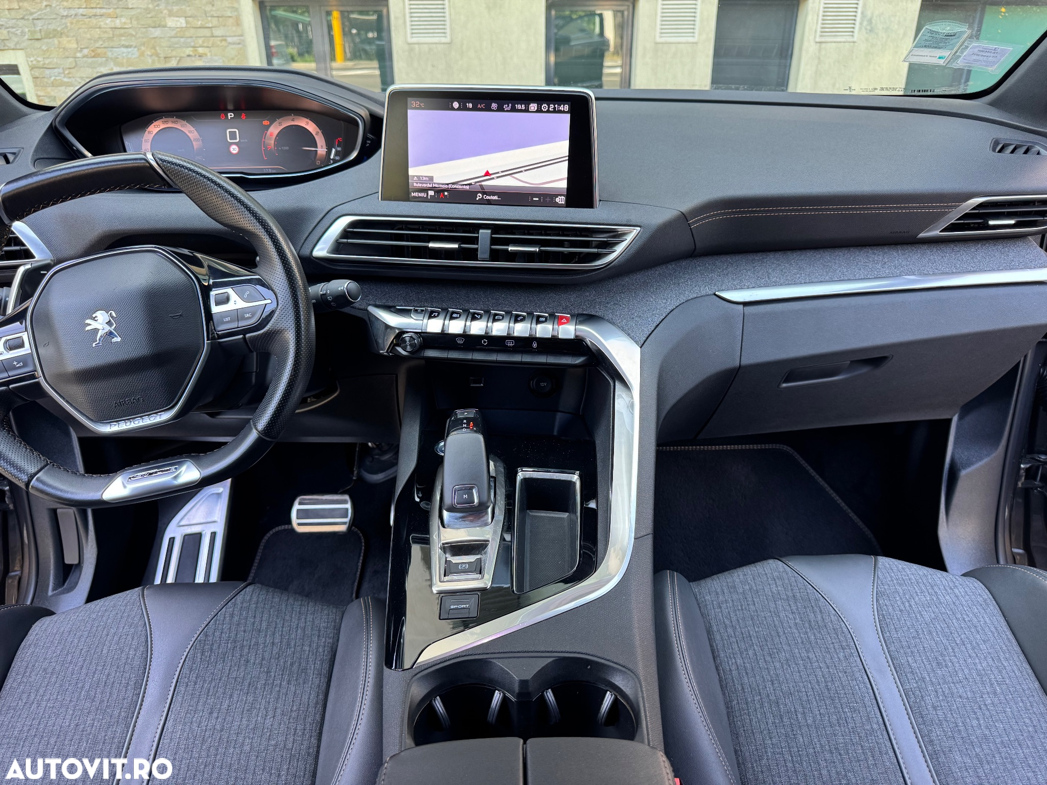 Peugeot 3008 PureTech 130 Stop & Start GPF EAT8 GT - 4