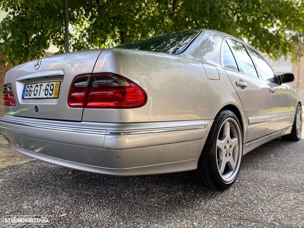 Mercedes-Benz E 240 - 4