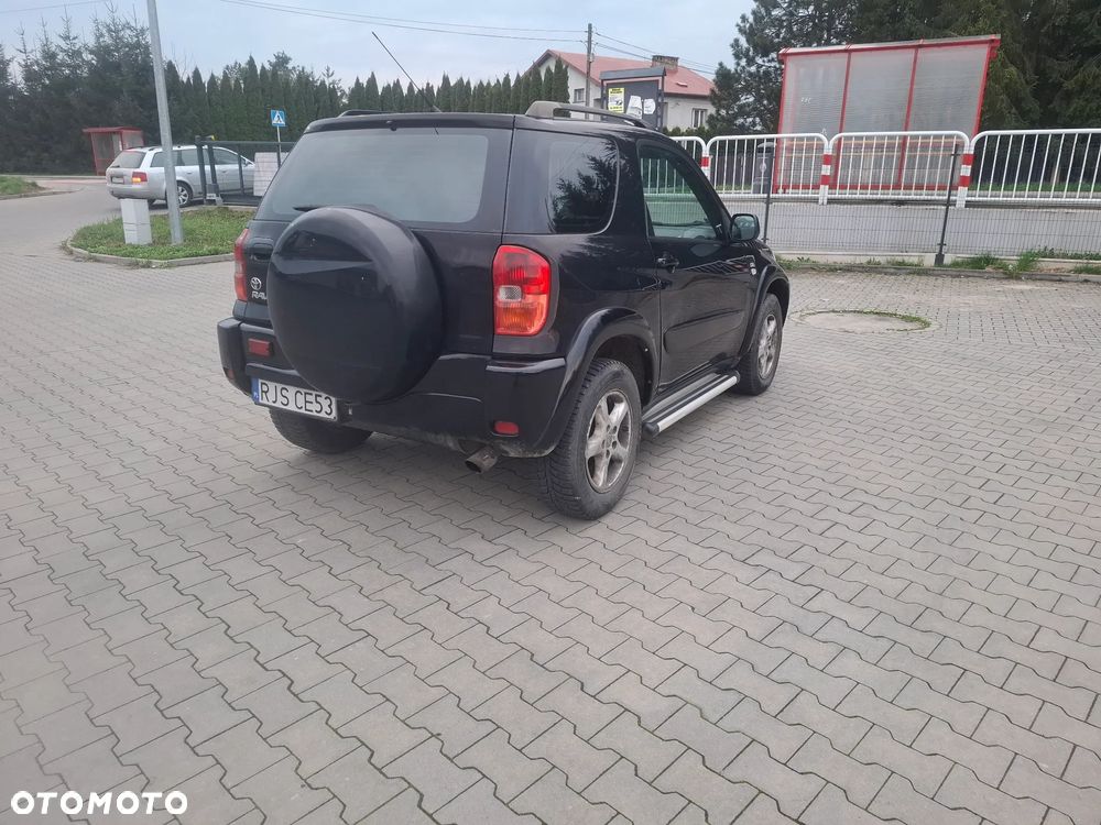 Toyota RAV4 D-4D 4x4 - 3