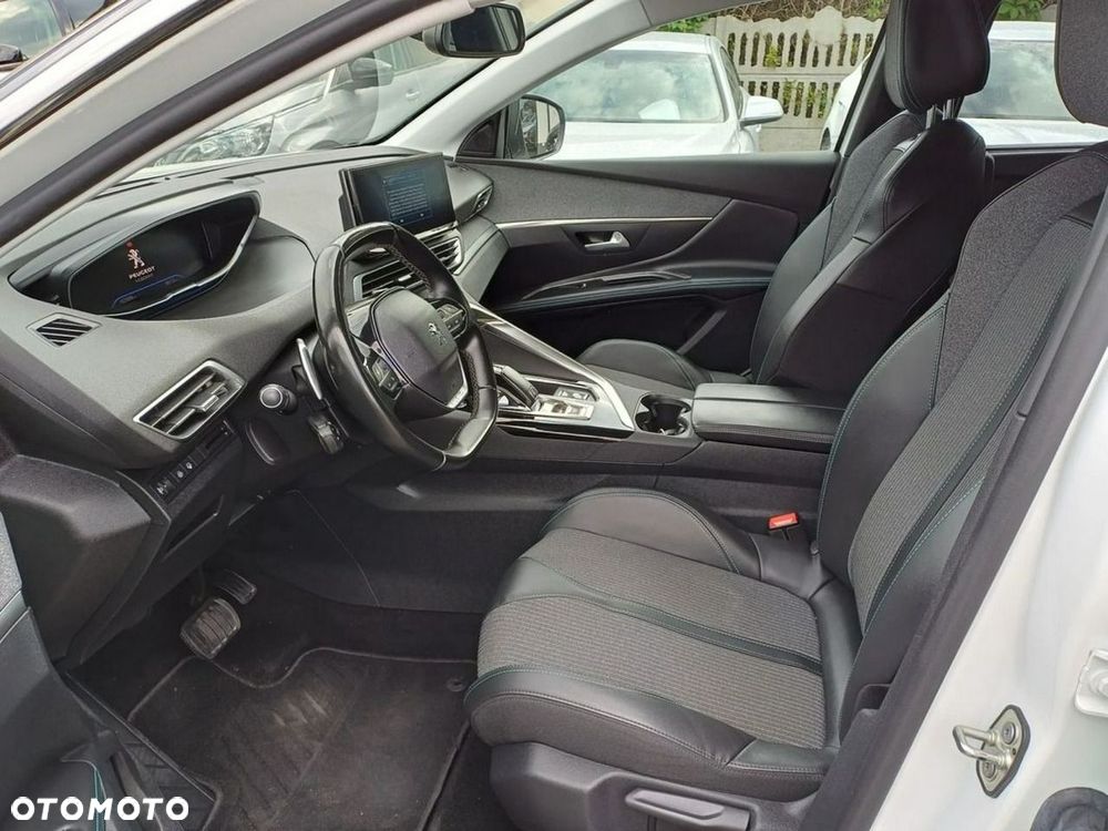 Peugeot 5008 2.0 BlueHDI Crossway S&S EAT8 - 17