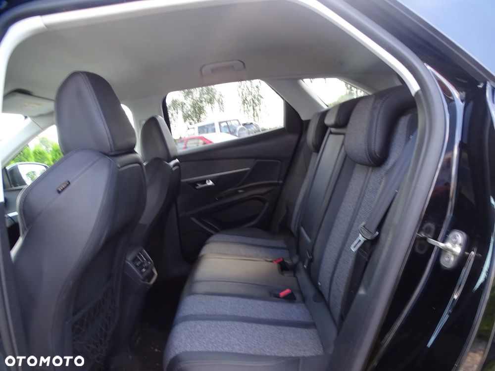 Peugeot 3008 1.6 BlueHDi Allure S&S EAT6 - 12