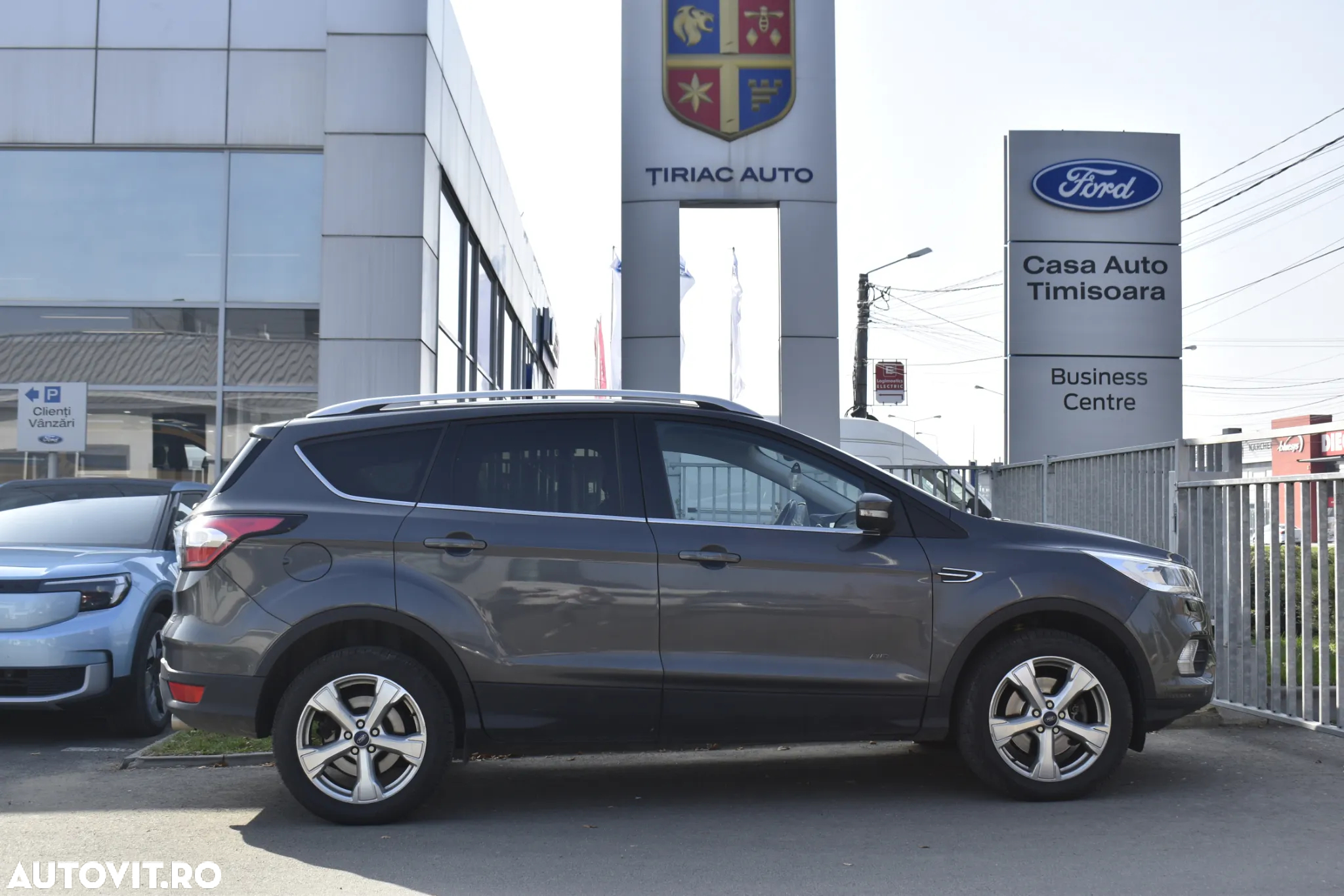 Ford Kuga 2.0 TDCi 4WD Powershift Titanium - 9