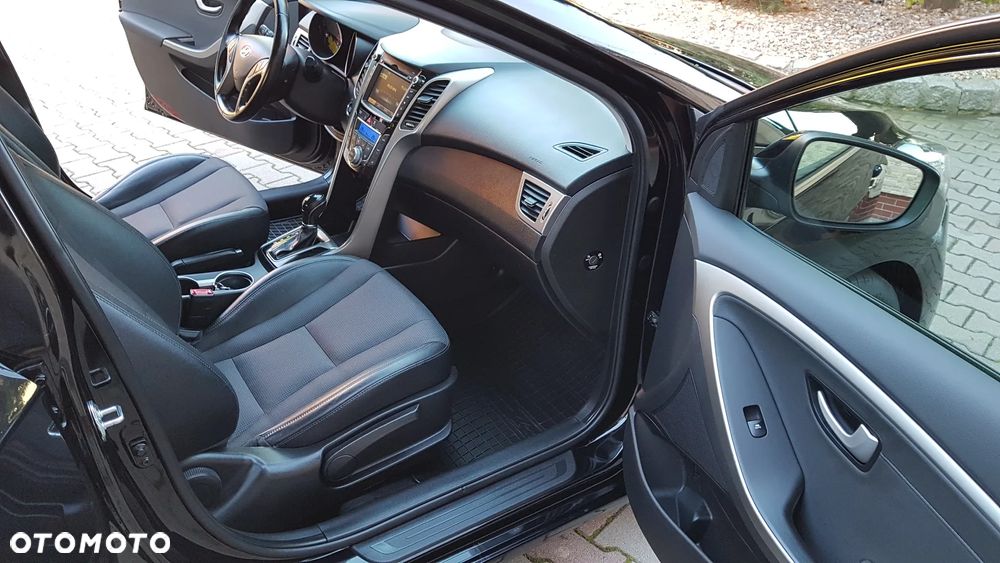 Hyundai i30 1.6 CRDi Premium - 31