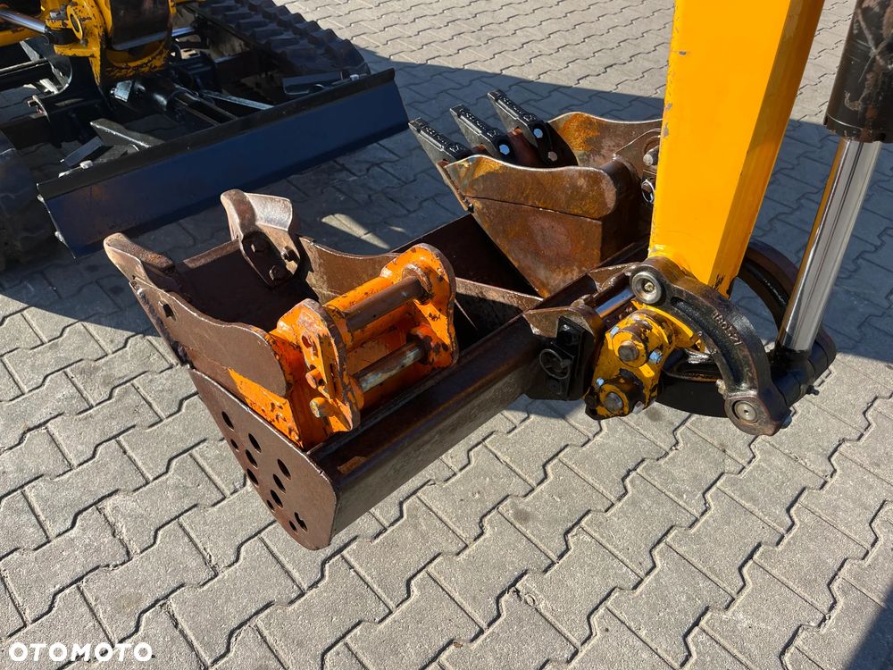 JCB 8020 CTS - 14