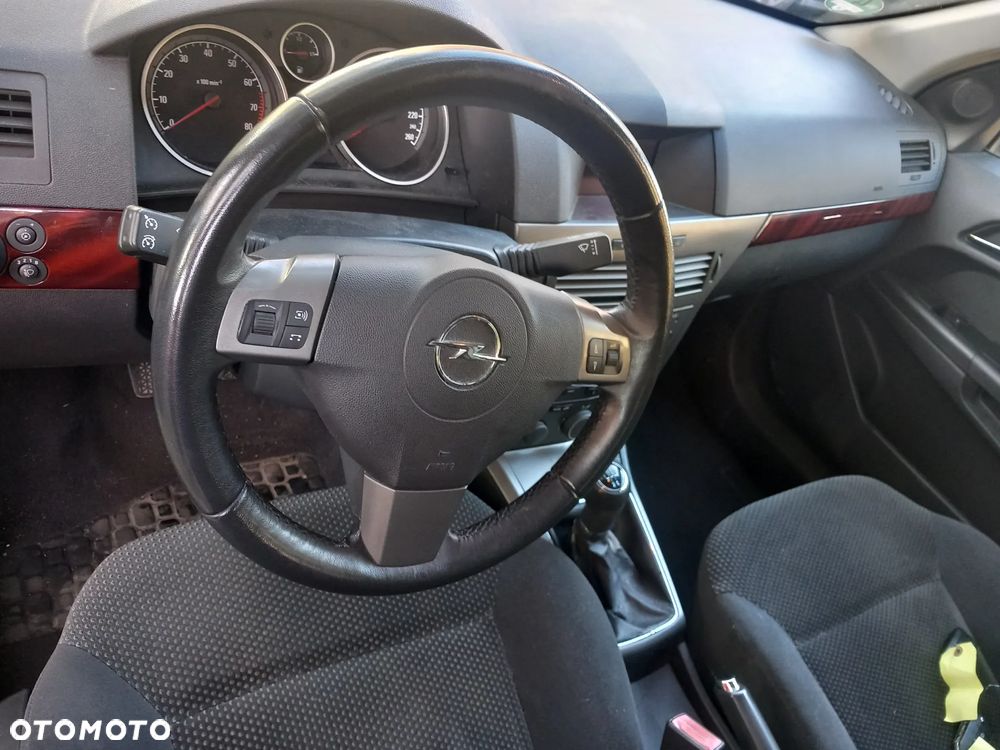 Opel Astra 2004 photo 5
