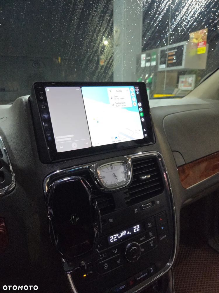 Chrysler Town & Country 3.6 Touring - 2