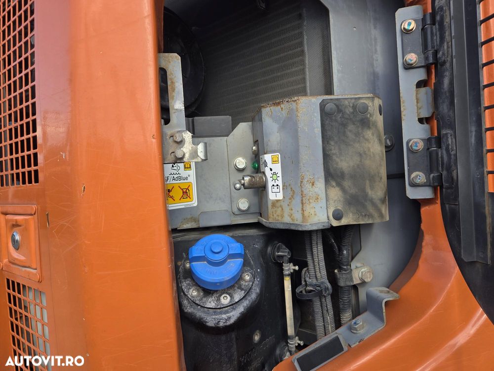 Hitachi ZX135US-6, 16t,2019, 3.736h, ROTIRE IN GABARIT, LAMA, 2 inst hidr pe brate, PADURI NOI, consum mediu 9,5l/h, Gresare automata, CUPLA RAPIDA +CUPE EXCARE+Cupa taluz, latime 2,5m, Camere spate si laterale, posibil leasing 3 ani, PROMOTIE 86.900 EUR+Tva - 20