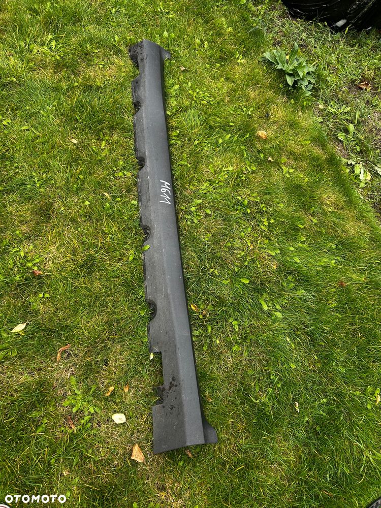 Listwa progowa lewa przód przednia Mercedes GLC