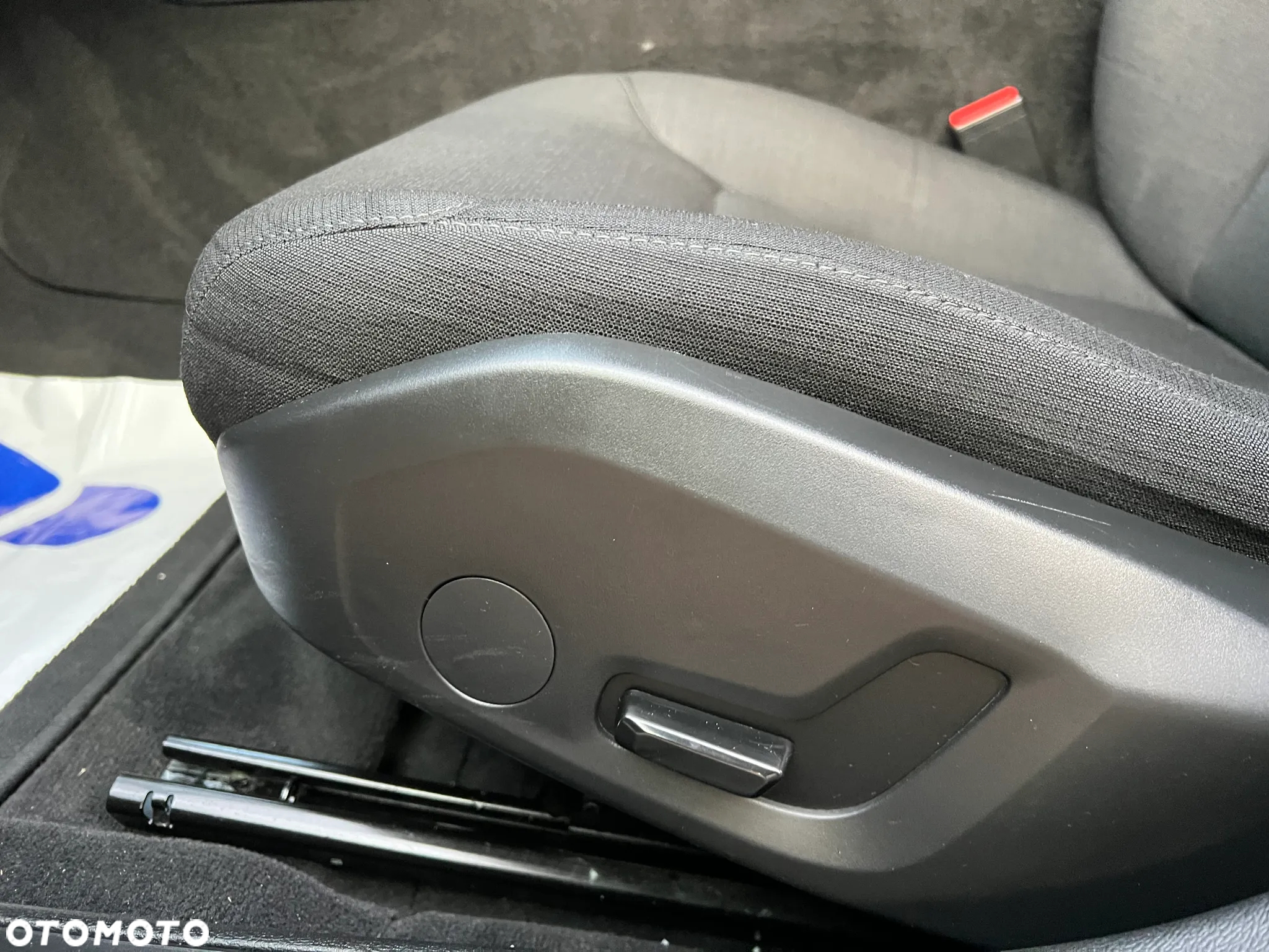 Volvo V60 D3 Kinetic - 32